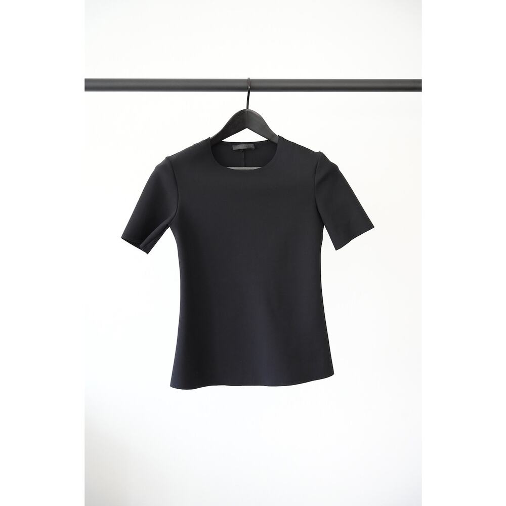 The row t shirt black size s